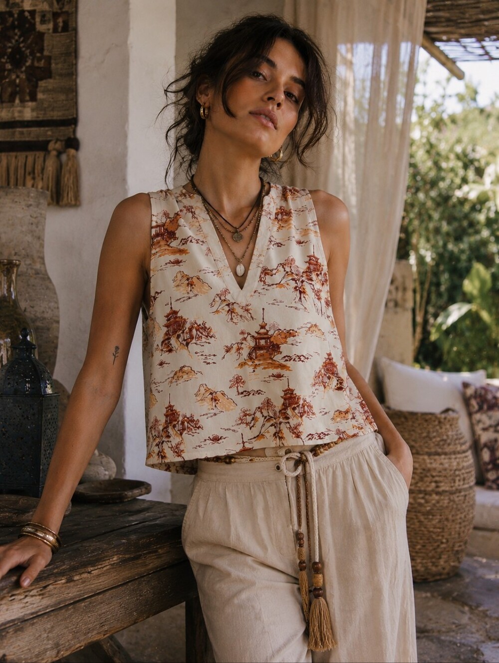 NWT BURU Le V Mod Top-Chinoiserie